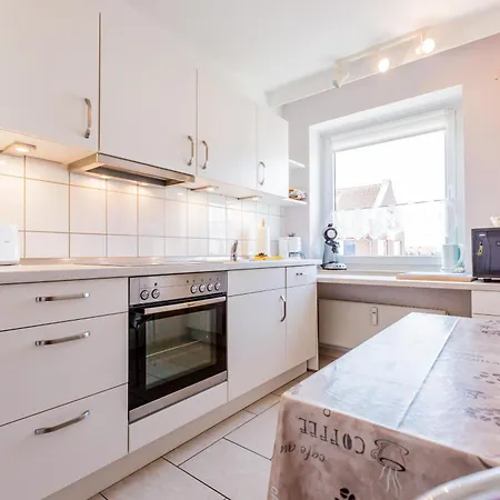 Strandnixe 306 Mit Panoramafenster Zum Norden, 2 Schlafzimmer Und Balkon Zum Norden, Einbaukueche Mit Geschirrspueler ,fahrstuhl, Pkw Stellplatz ! Wlan ! Appartement
