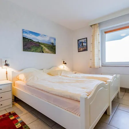 Strandnixe 306 Mit Panoramafenster Zum Norden, 2 Schlafzimmer Und Balkon Zum Norden, Einbaukueche Mit Geschirrspueler ,fahrstuhl, Pkw Stellplatz ! Wlan ! شقة *