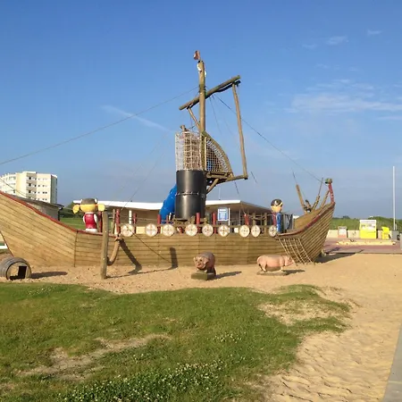 Strandnixe 306 Mit Panoramafenster Zum Norden, 2 Schlafzimmer Und Balkon Zum Norden, Einbaukueche Mit Geschirrspueler ,fahrstuhl, Pkw Stellplatz ! Wlan !